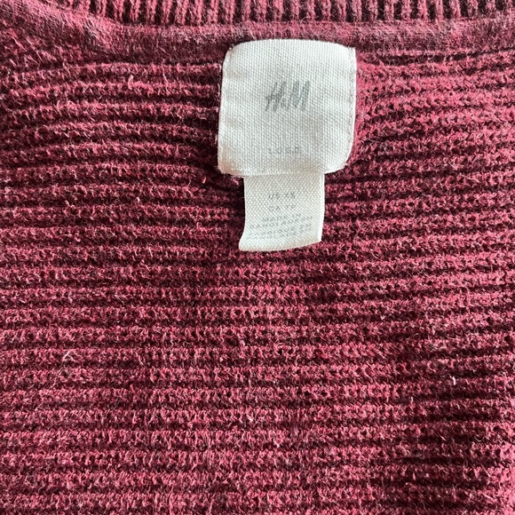 H&M Sweater - Picture 4 of 4
